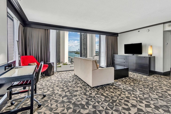 Hilton Miami Downtown Image #19