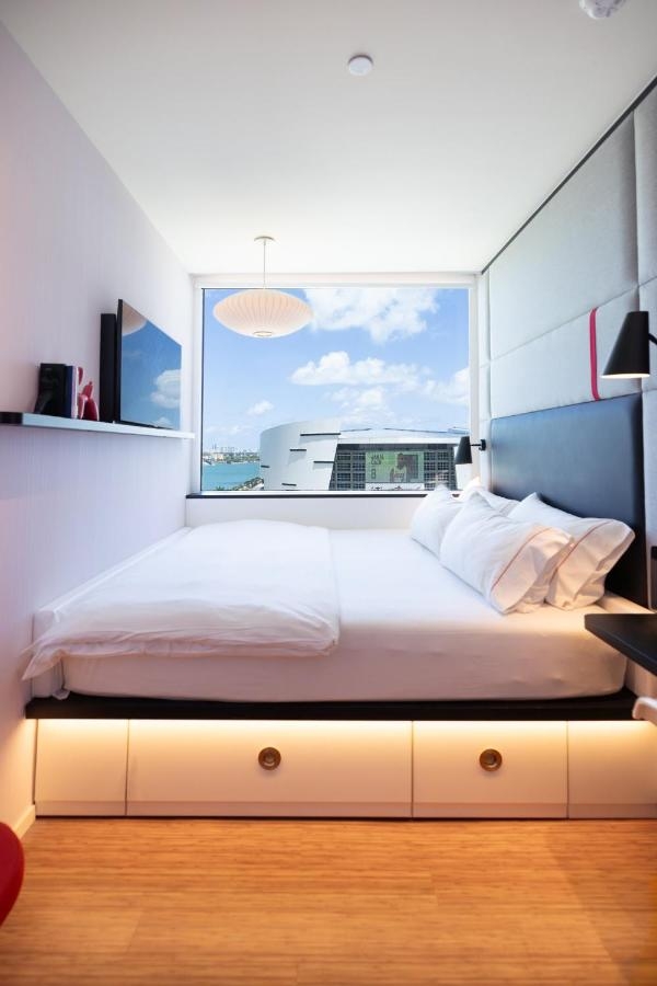 citizenM Miami Worldcenter Image #4 citizenM Miami Worldcenter Image #4