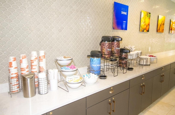 Comfort Inn & Suites Downtown Brickell-Port of Miami Image #7 Comfort Inn & Suites Downtown Brickell-Port of Miami Image #7