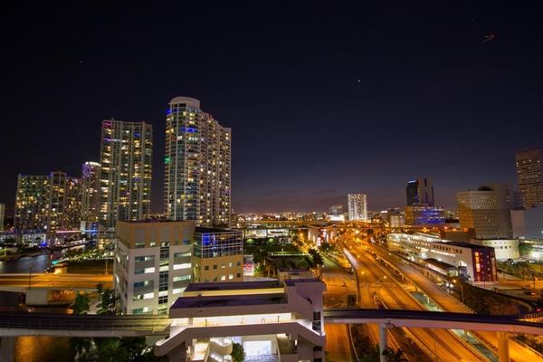 Comfort Inn & Suites Downtown Brickell-Port of Miami Image #10 Comfort Inn & Suites Downtown Brickell-Port of Miami Image #10