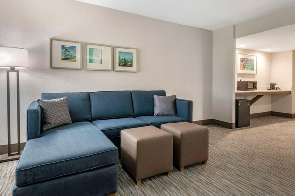 Comfort Inn & Suites Downtown Brickell-Port of Miami Image #17 Comfort Inn & Suites Downtown Brickell-Port of Miami Image #17
