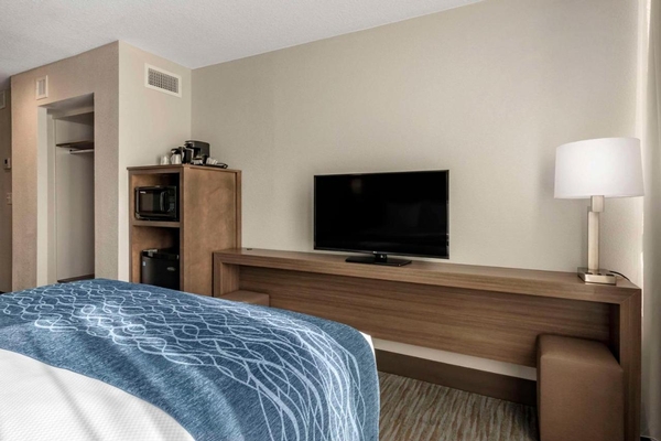 Comfort Inn & Suites Downtown Brickell-Port of Miami Image #22 Comfort Inn & Suites Downtown Brickell-Port of Miami Image #22