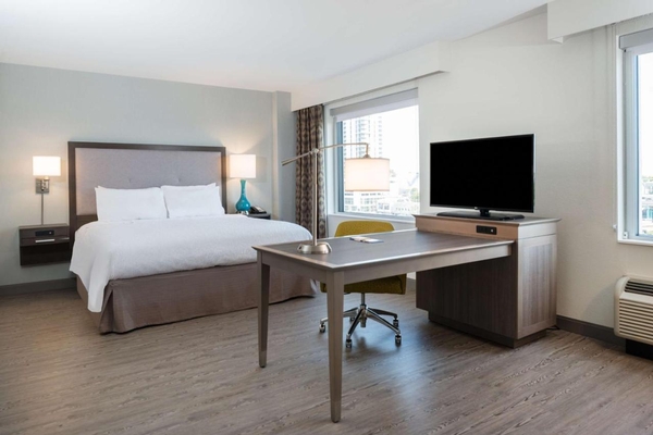 Hampton Inn & Suites Miami Wynwood Design District Image #18 Hampton Inn & Suites Miami Wynwood Design District Image #18