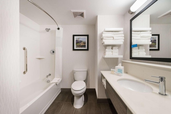 Hampton Inn & Suites Miami Wynwood Design District Image #19 Hampton Inn & Suites Miami Wynwood Design District Image #19