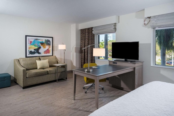 Hampton Inn & Suites Miami Wynwood Design District Image #20 Hampton Inn & Suites Miami Wynwood Design District Image #20
