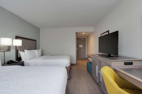 Hampton Inn & Suites Miami Wynwood Design District Image #21 Hampton Inn & Suites Miami Wynwood Design District Image #21
