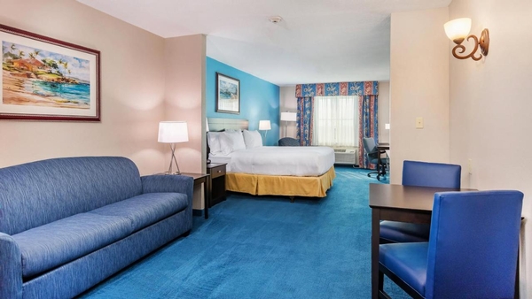 Holiday Inn Express & Suites Miami Kendall by IHG Image #3 Holiday Inn Express & Suites Miami Kendall by IHG Image #3