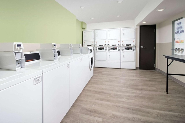 WoodSpring Suites Miami Southwest Image #4 WoodSpring Suites Miami Southwest Image #4